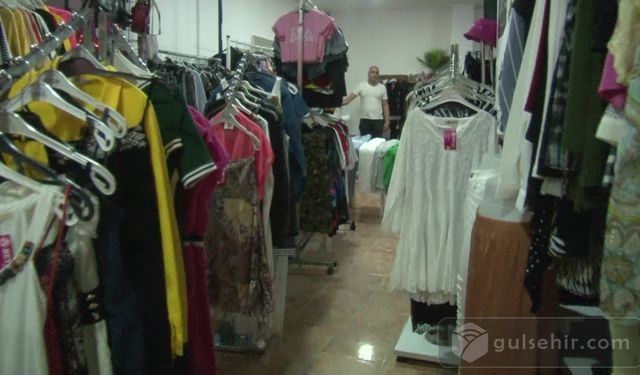 Kartal'da Giyim Mağazasına Gelen Sahte Polis