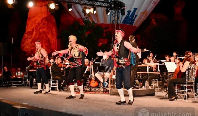 Kapadokya Balon Festivali: Gökyüzünde Renkli Bir Şölen Başladı!