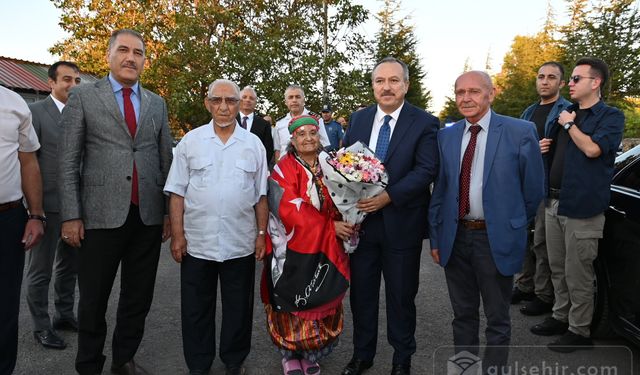 Valimiz Sn. Ali Fidan huzurevi ziyareti yaptı