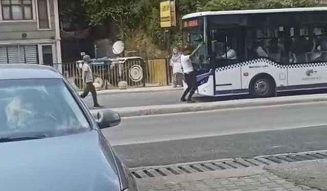 Karabük'te büyük panik! Halk otobüsünün önüne atladı