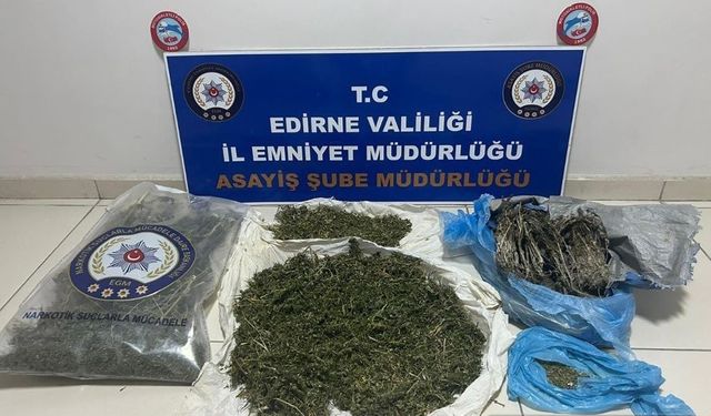 Edirne'de Polis Ekiplerinden Zehir Tacirlerine Yönelik Operasyon: '' 4 Tututklama''