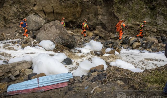 Las Vecas Nehri Taştı: 6 Ölü, 13 Kayıp