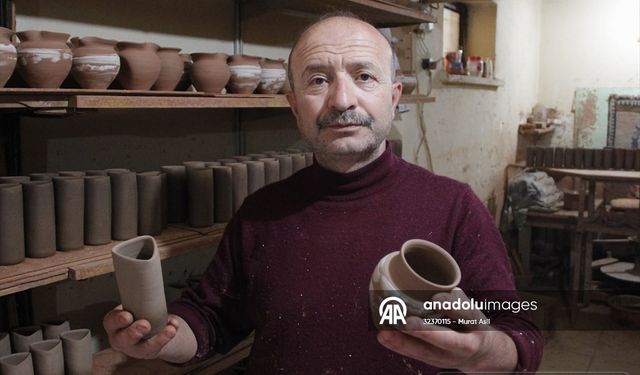 Avanoslu Ustanın Elinden Çıkan Çömlekler Akvaryum Balıklarının Yeni Yuvası Oluyor!