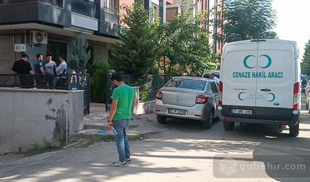 "Korkunç Olayı! Kız Arkadaşının Evinde Dehşet Saçan Kişi İki Can Aldı, Bir Kişi Yaralandı!"