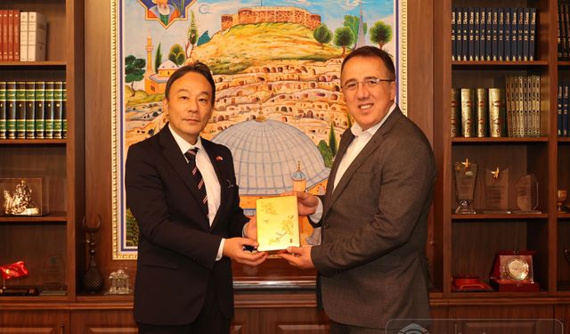 Japonya Ankara Büyükelçisi Nevşehir Belediye Başkanı Dr. Mehmet Savran’ı Ziyaret Etti.