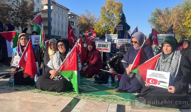 'Nevşehir'de Sivil Toplum Kuruluşlarına Üye Kadınlar Filistin İçin Eylem Başlattılar'