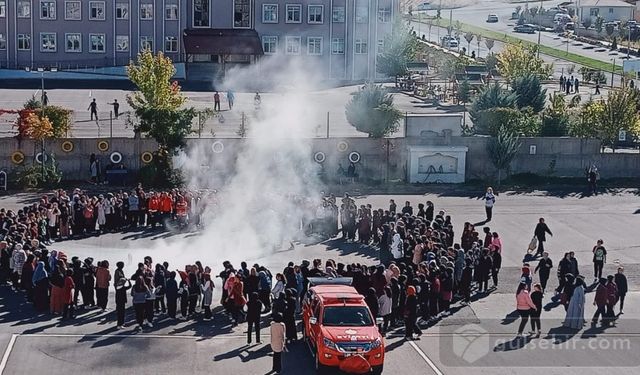 "Güvenliğimiz İçin Tüm Okullarda Tatbikatlar Gerçekleştirildi"