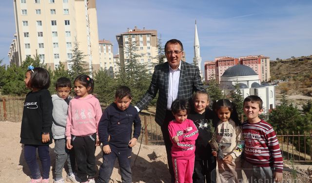Nevşehir Belediye Başkanı Dr. Mehmet Savran;Öğrenciler İle Fidan Dikti