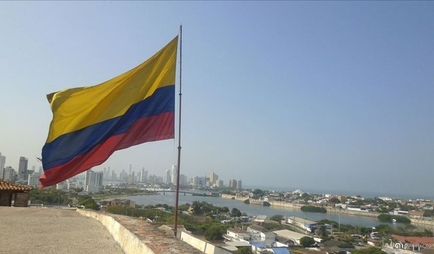 Kolombiya ve isyancı örgüt ELN barış görüşmelerine ABD dahil 7 ülkeyi davet etti