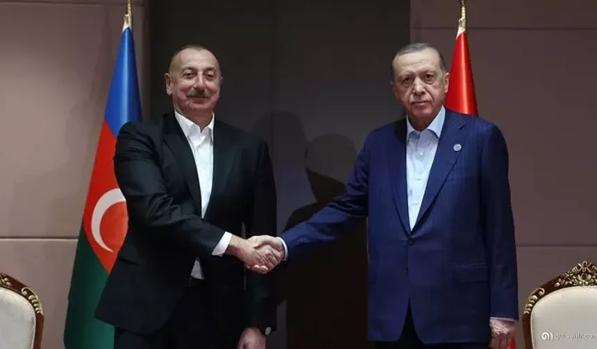 Erdoğan, Semerkant'ta Aliyev ile görüştü.