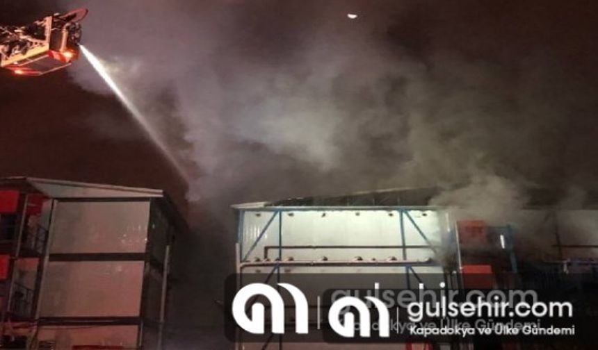 Düzce'de Bir evin deposunda çıkan yangında 3 kişi dumandan etkilendi