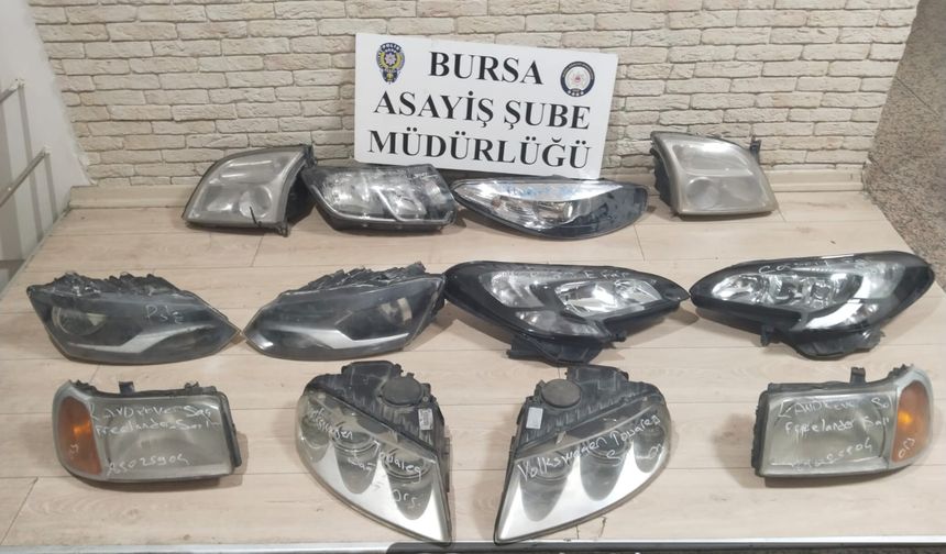 Bursa'da 8 aracın farını çalan hırsız yakalandı