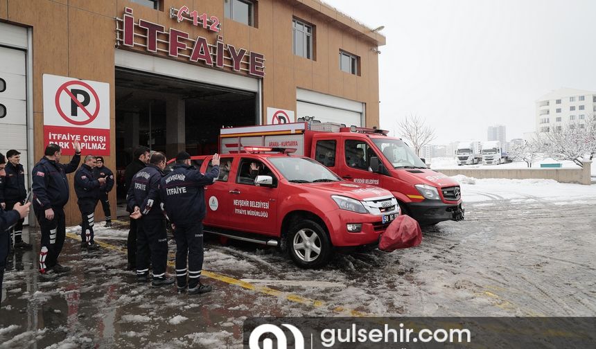 Nevşehir'den deprem bölgesine 2 araç ve 9 personel