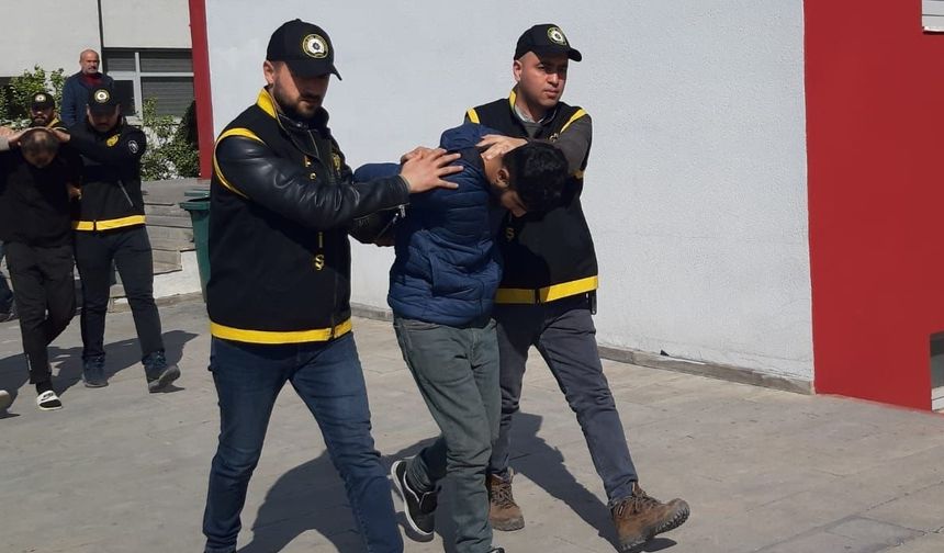 Adana'da deprem süresince hırsızlık yapan 32 kişi tutuklandı