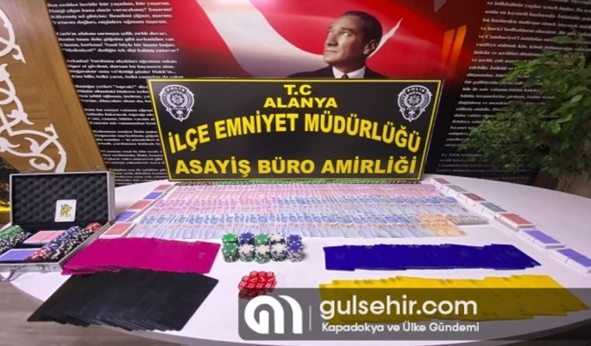 Antalya'da kumar oynatan 2 kişi gözaltına alındı