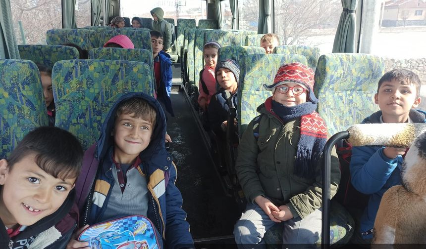 Nevşehir, Karapınar'a otobüs bağışlandı