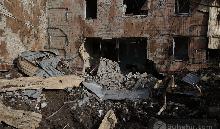 S-300 füzesi Harkiv'de bir yatılı okulu vurdu