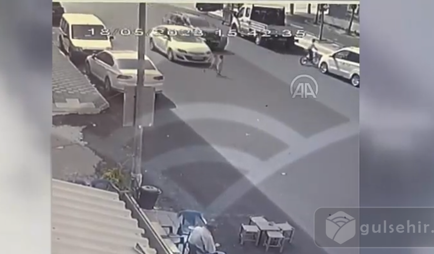 Diyarbakır'da bir araç 4 yaşındaki çocuğa çarptı [VİDEO]