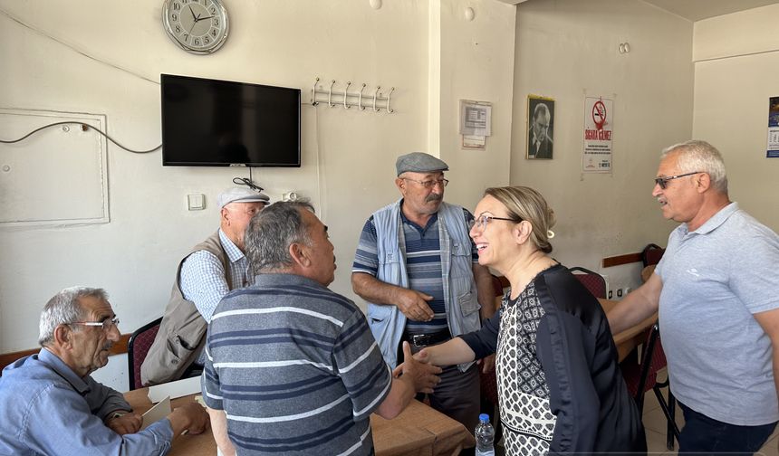 Filiz Kılıç Kozaklı'da esnaf ziyareti yaptı