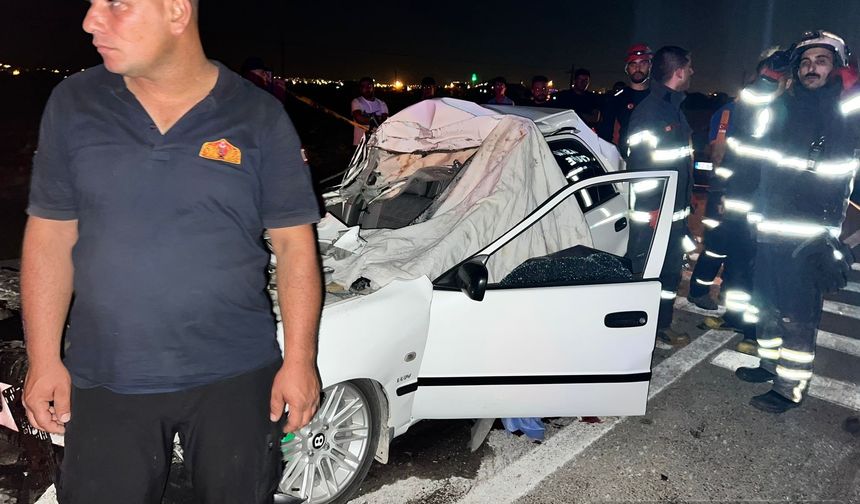 Trafik Kazasında Otomobilin Kamyonete Arkadan Çarpmasıyla 1 Kişi Hayatını Kaybetti.