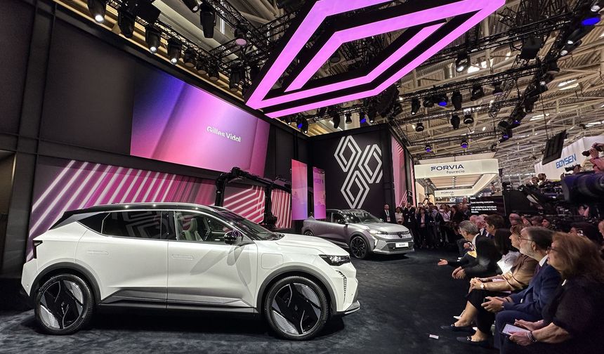 Renault IAA Mobility'de Yeni Modelleriyle Öne Çıkıyor