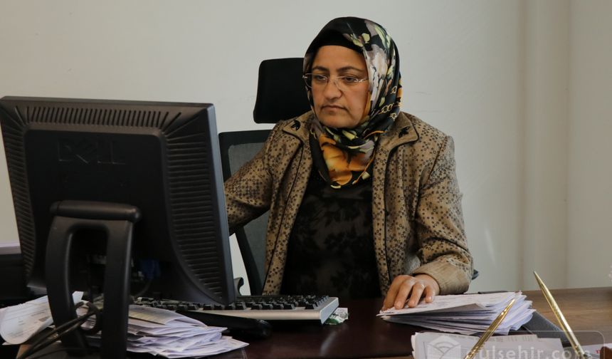 Kayseri'de "87 Bin Nüfusa Hizmet Eden Kadın Muhtarın Başarısı"