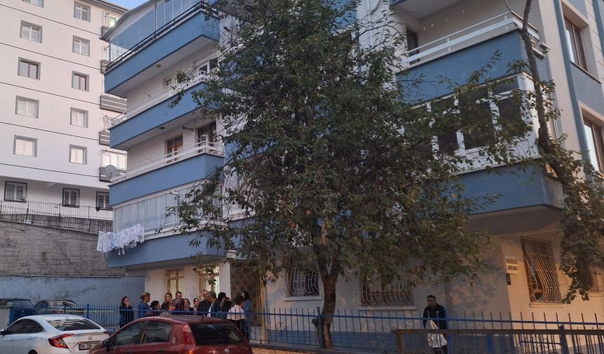 Ankara'da 25 yaşındaki Kız: ''Annemi Öldürdüm İntihar Ediyorum” Notu Bıraktı