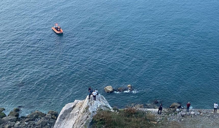 'Zonguldak'ta Denizde Kimliği Belirsiz Ceset Bulundu'