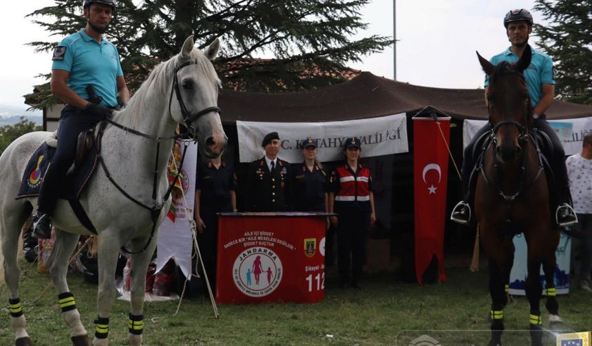 Jandarma Ekipleri, 743. Hayme Ana’yı Anma ve Göç Şenlikleri’ne Katıldı