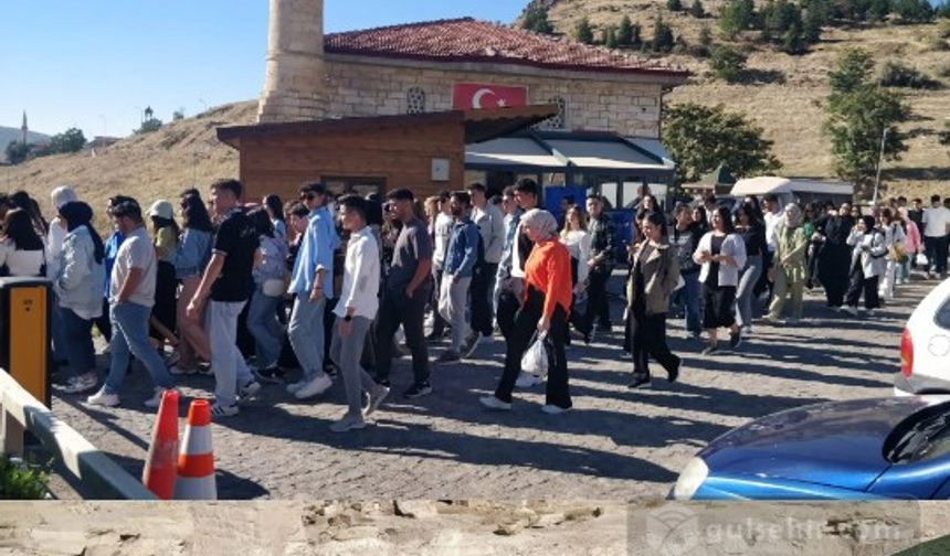 NEVÜ Öğrencileri Tarihi Kayaşehir’i Keşfetmek İçin Gezdi