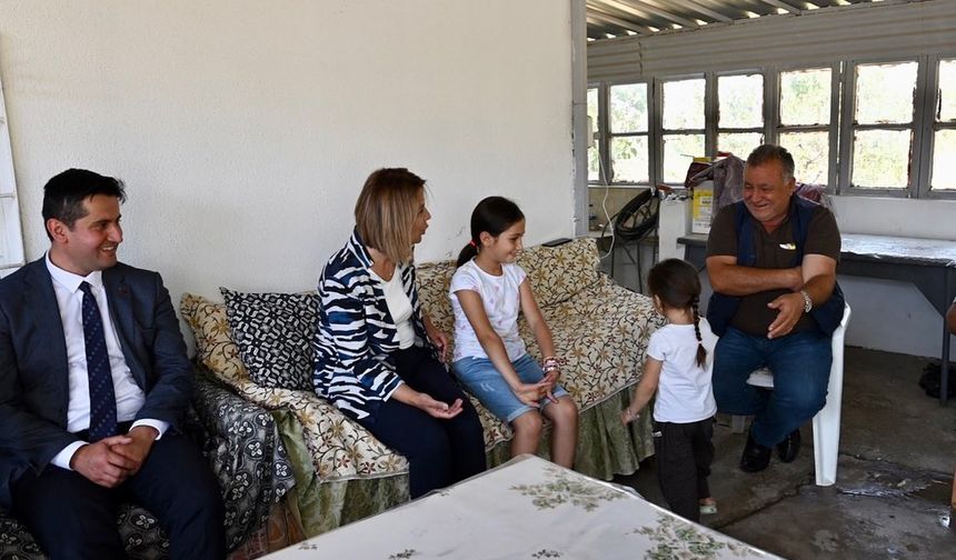 Vali Becel Alevi Dedesi ve ailesini ziyaret etti