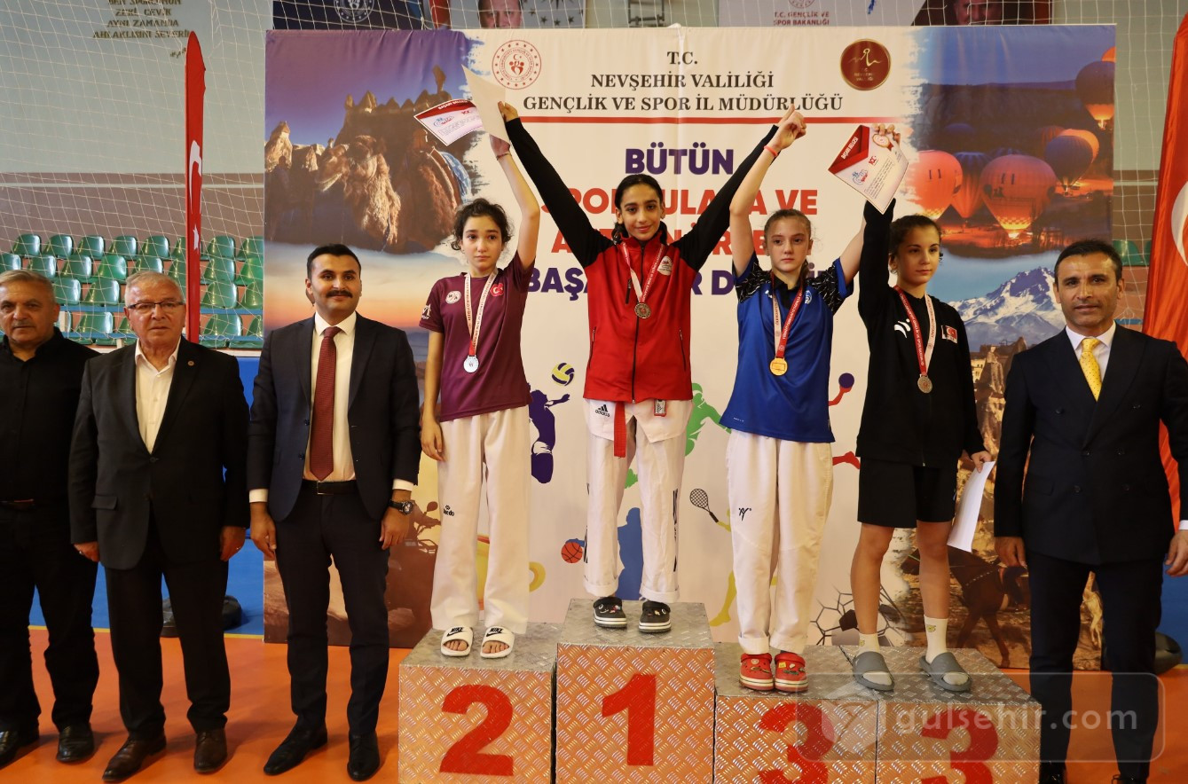 Nevşehir'de Genç Sporcular Madalyalarını Aldı 4