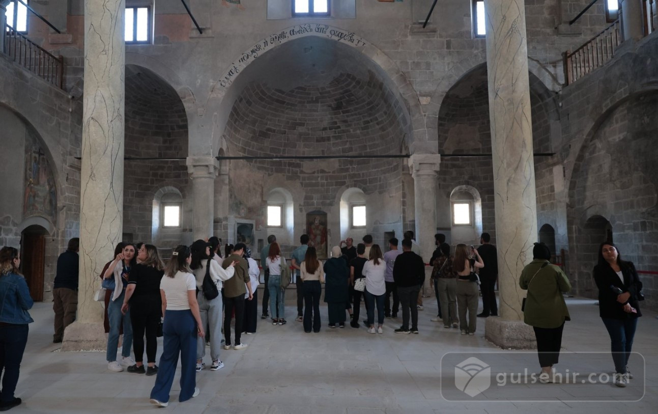 Nevü Öğrencileri Turizm Haftası'nda Kayaşehir Ve Meryem Ana Kilisesi'ni Ziyaret Etti 3