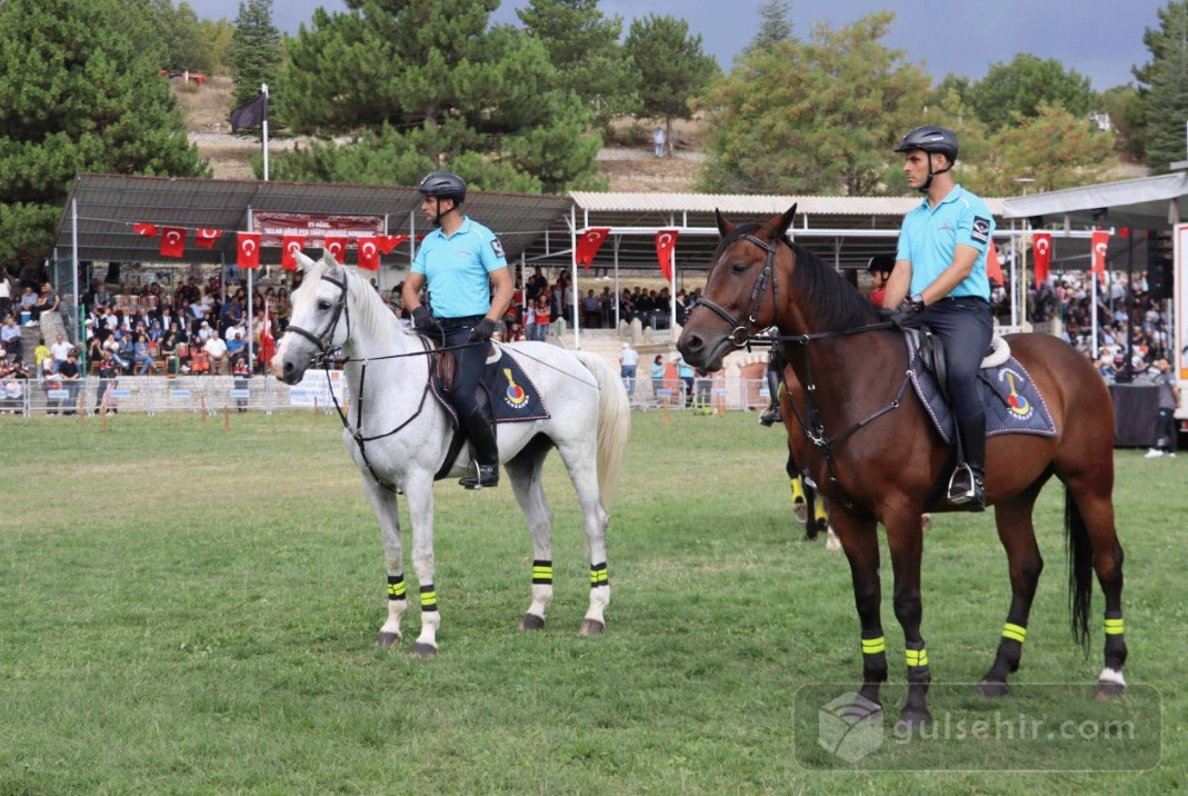 Jandarma Ekipleri, 743. Hayme Ana’yı Anma Ve Göç Şenlikleri’ne Katıldı